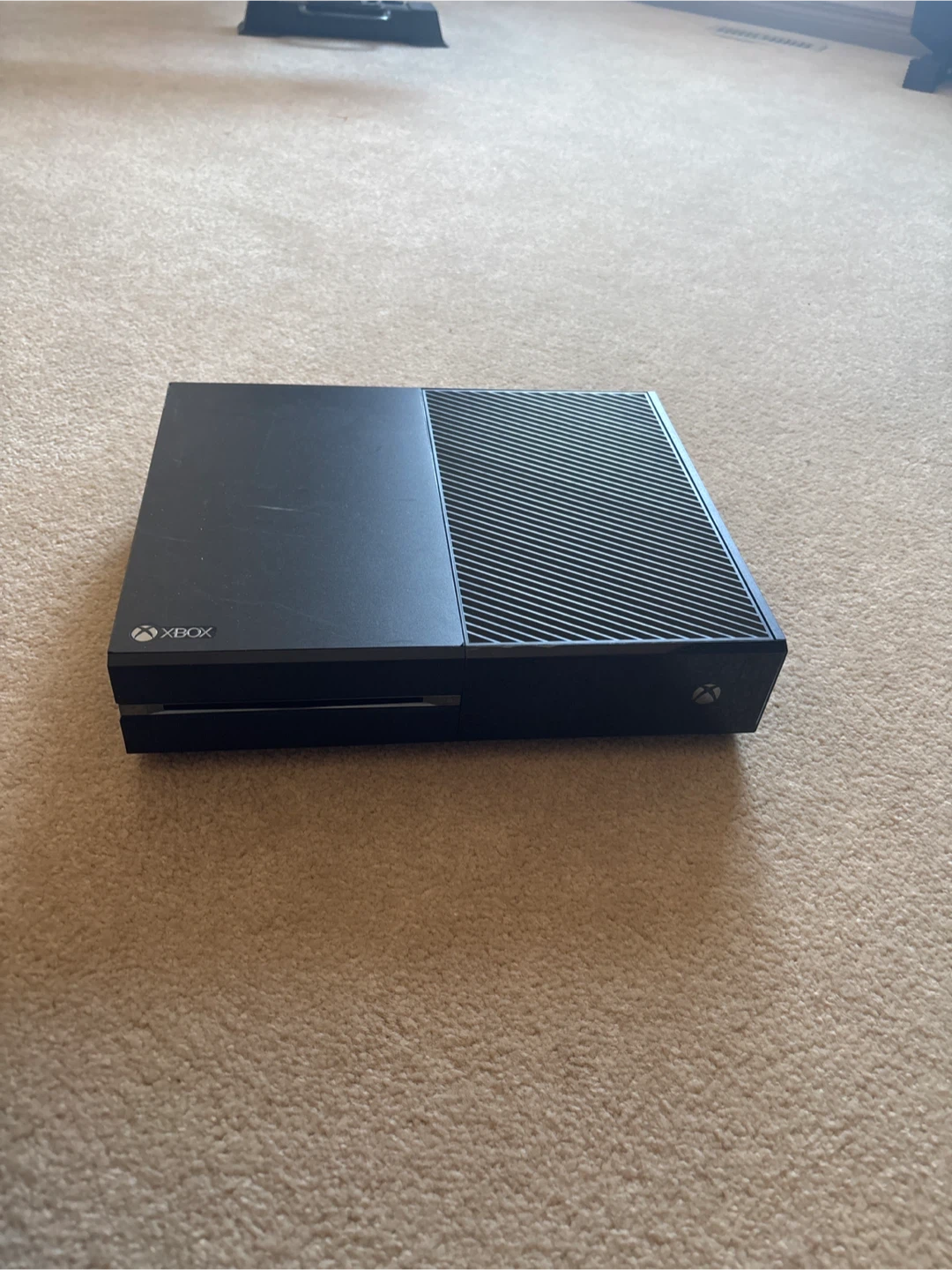 Microsoft Xbox One Console with Controller - photo 2