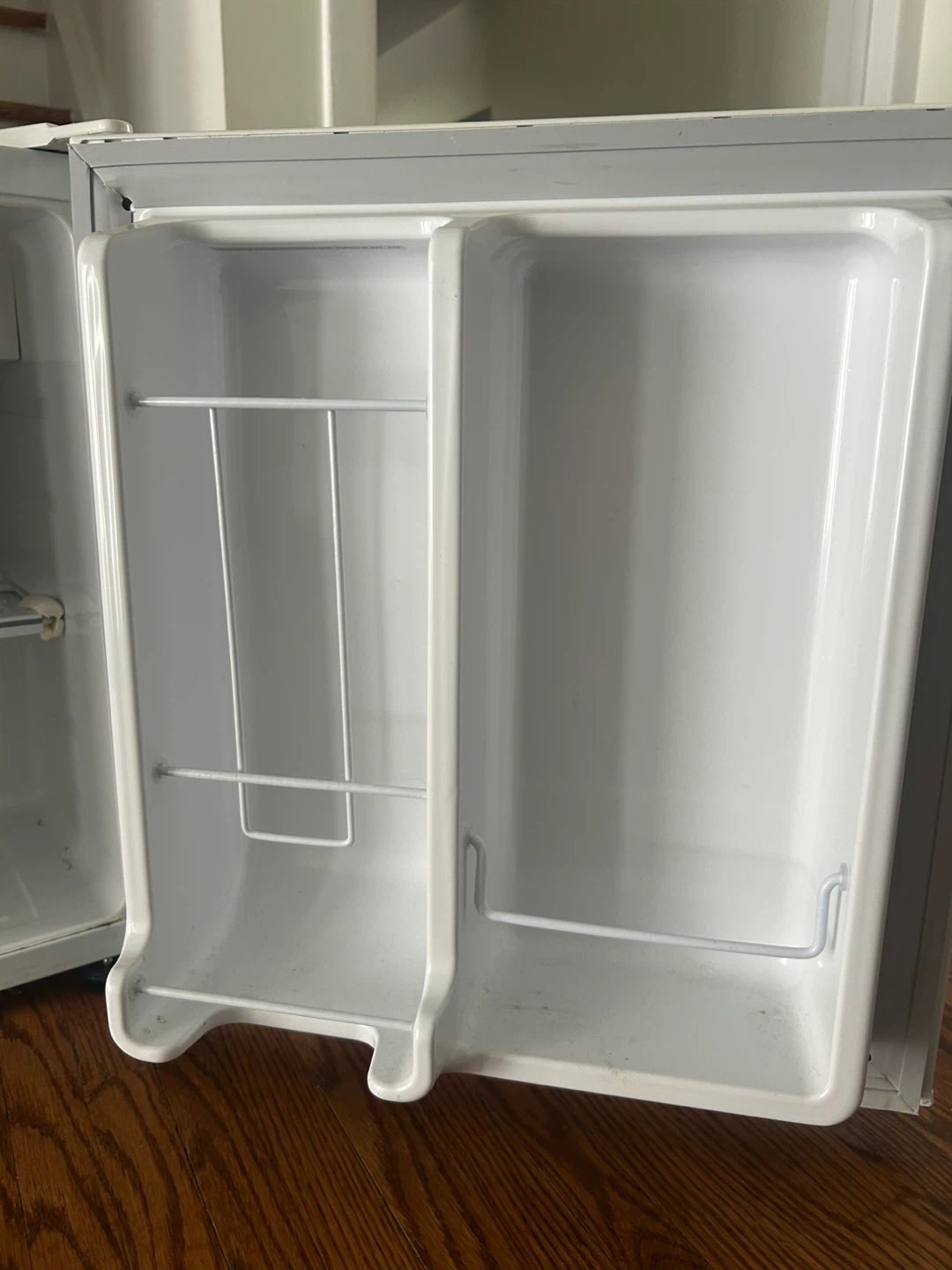 Danby Mini Fridge - counter top - photo 3