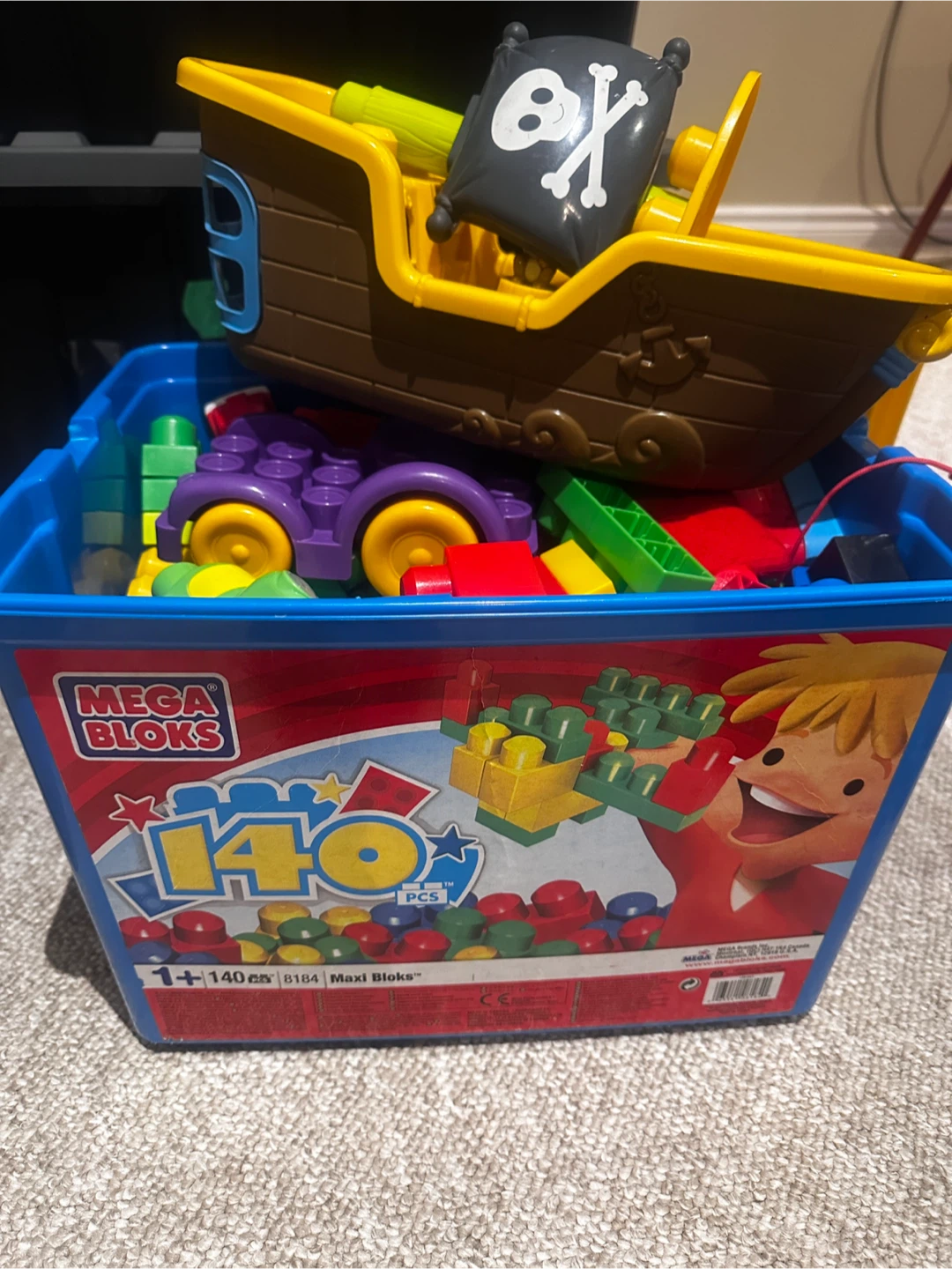 Mega Bloks 140 Piece Building Set with Pirate Ship