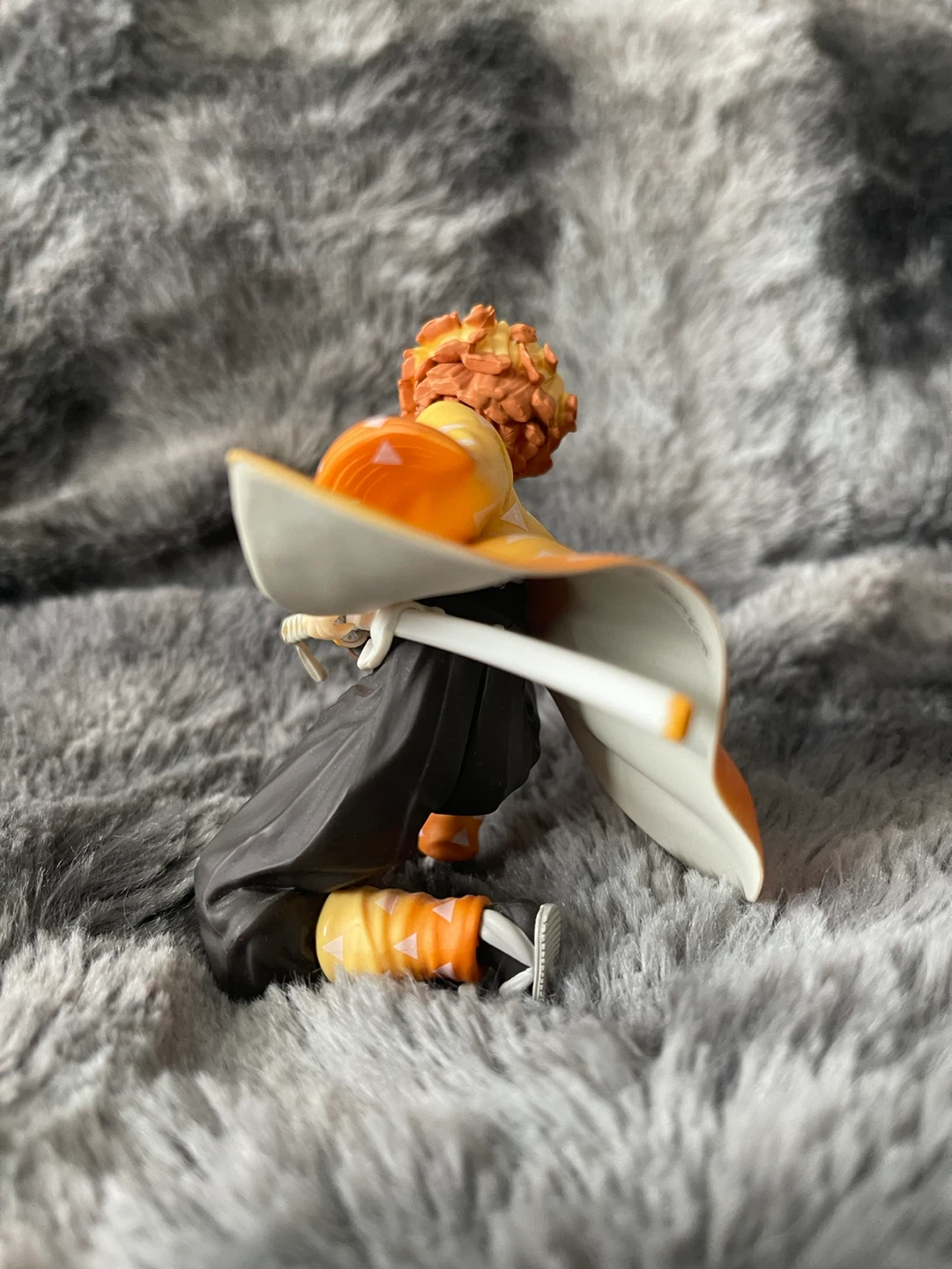 Zenitsu Noodle Stopper Figure - photo 4