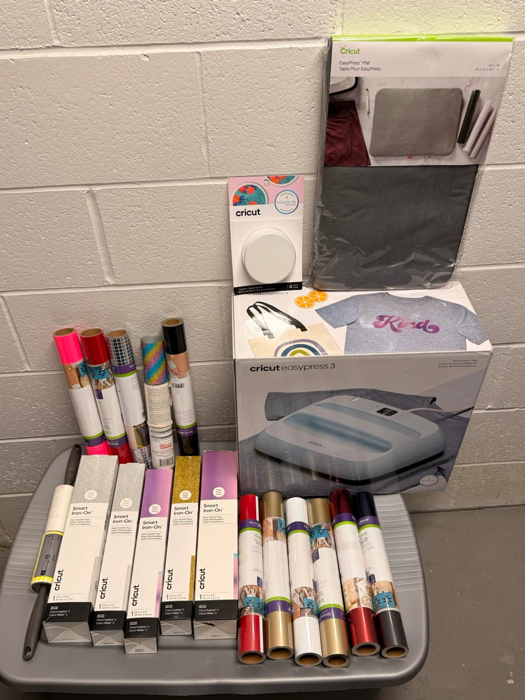 Cricut EasyPress 3 (12” x 10”) — Never Used, Bundle Included - photo 2