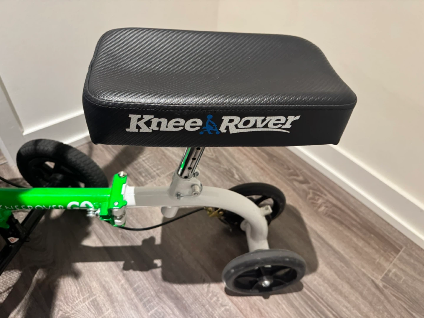 KneeRover Knee Scooter with Basket - photo 5