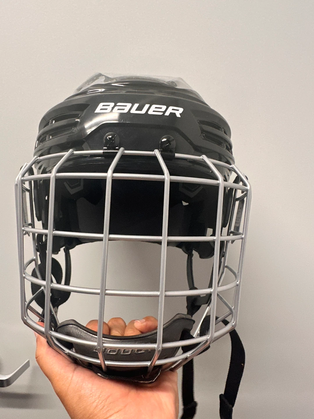 Bauer IMS 5.0 Hockey Helmet with Cage - Size L - photo 4