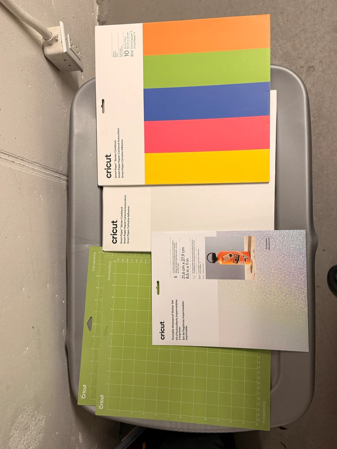 Cricut Maker 3 — Bundle, Barely Used - photo 2