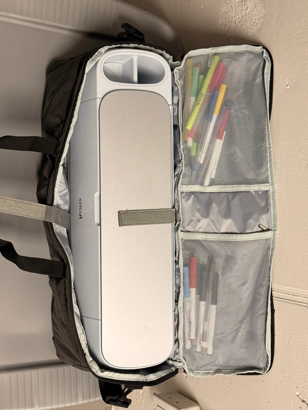 Cricut Maker 3 — Bundle, Barely Used - photo 5