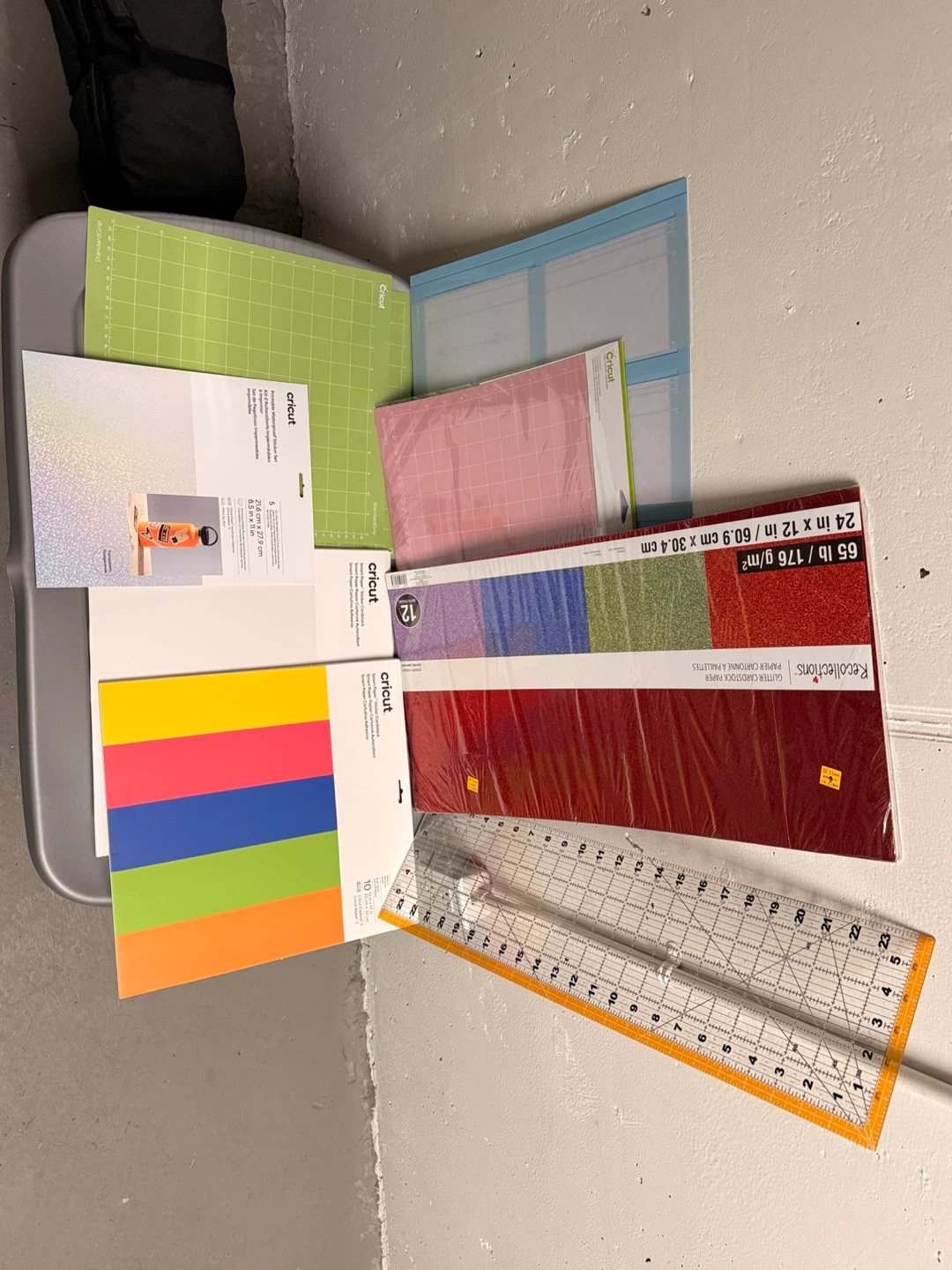 Cricut Maker 3 — Bundle, Barely Used - photo 3