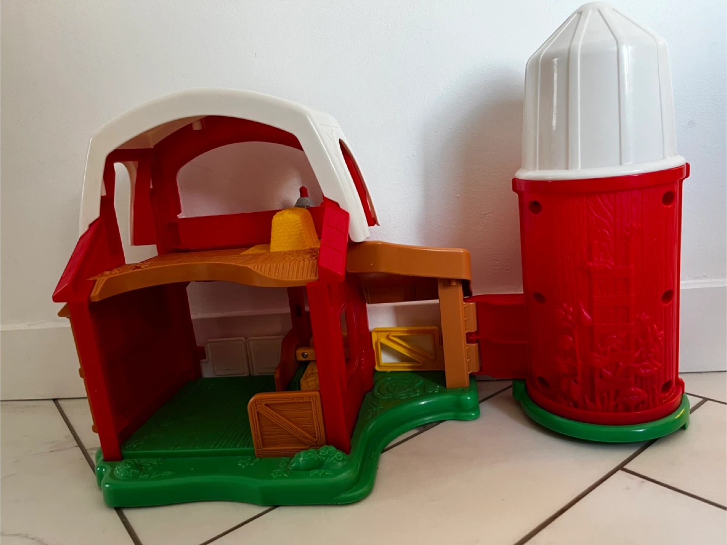 Fisher-Price Little People Farm Playset - photo 3