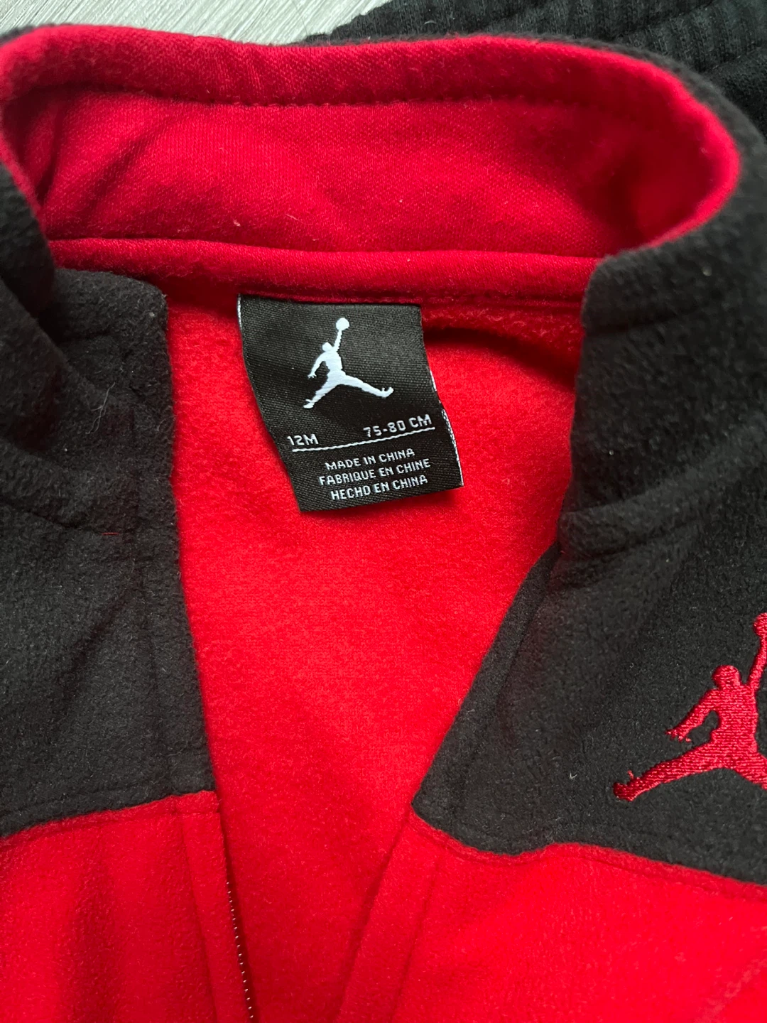Jordan Baby Boys Red Black Fleece Vest and Pants Set 12M - photo 2
