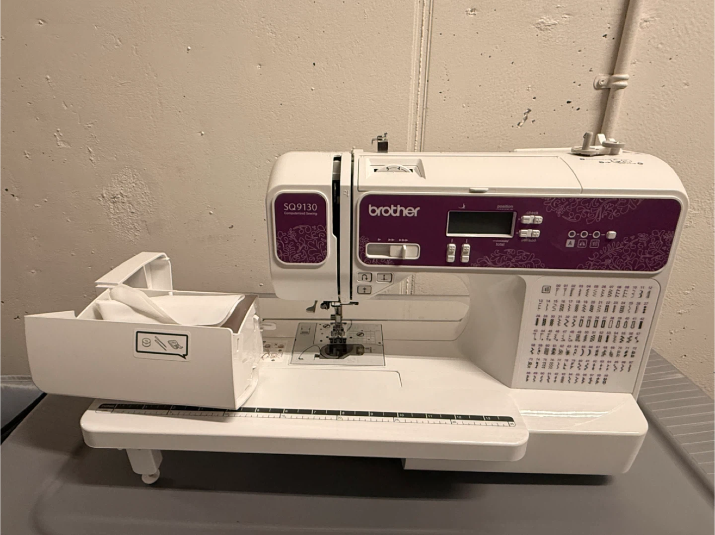 BROTHER Sewing Machine SQ9130 - Barely used, Bundle - photo 4