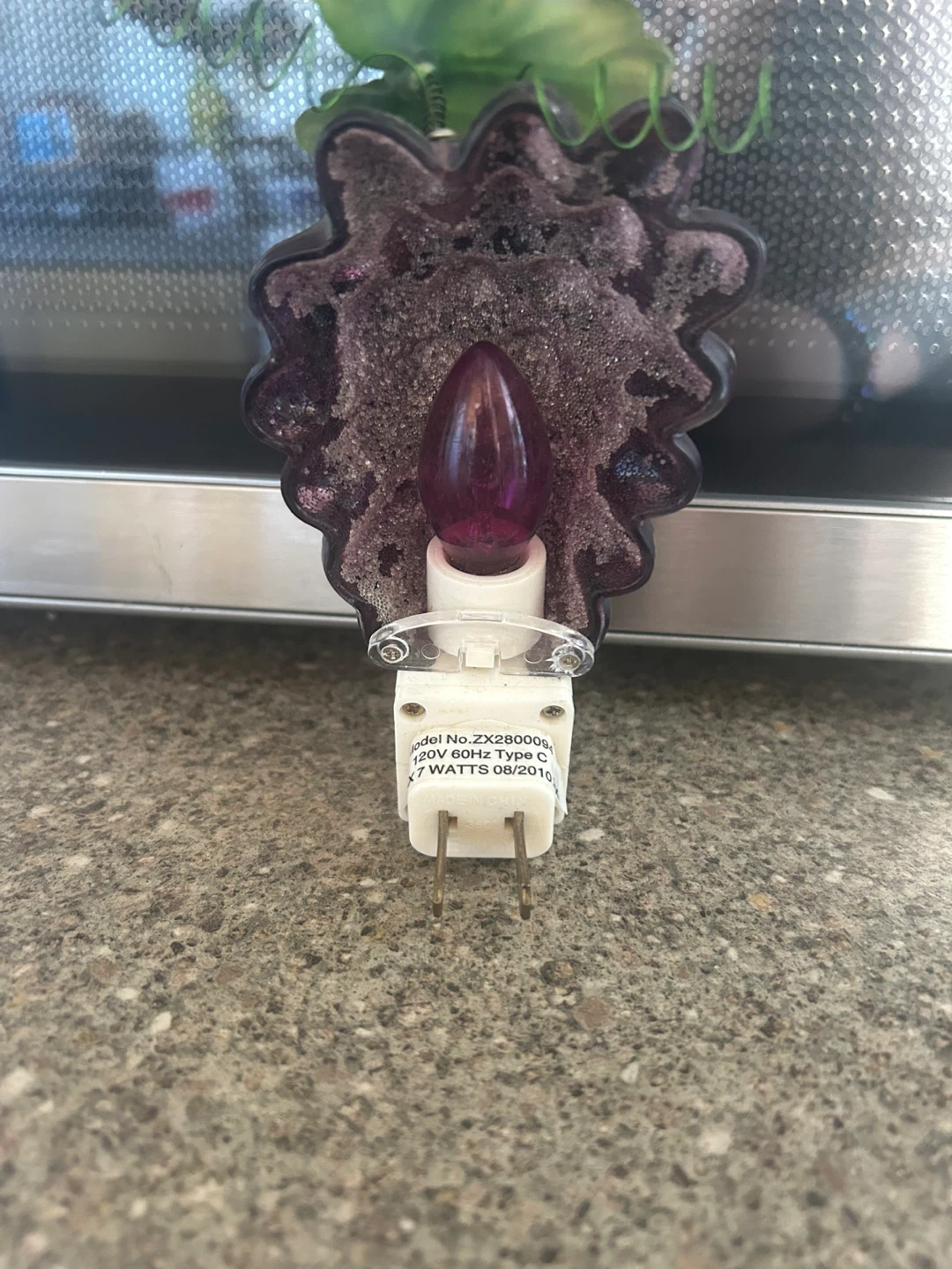 Grape Cluster Night Light - photo 2