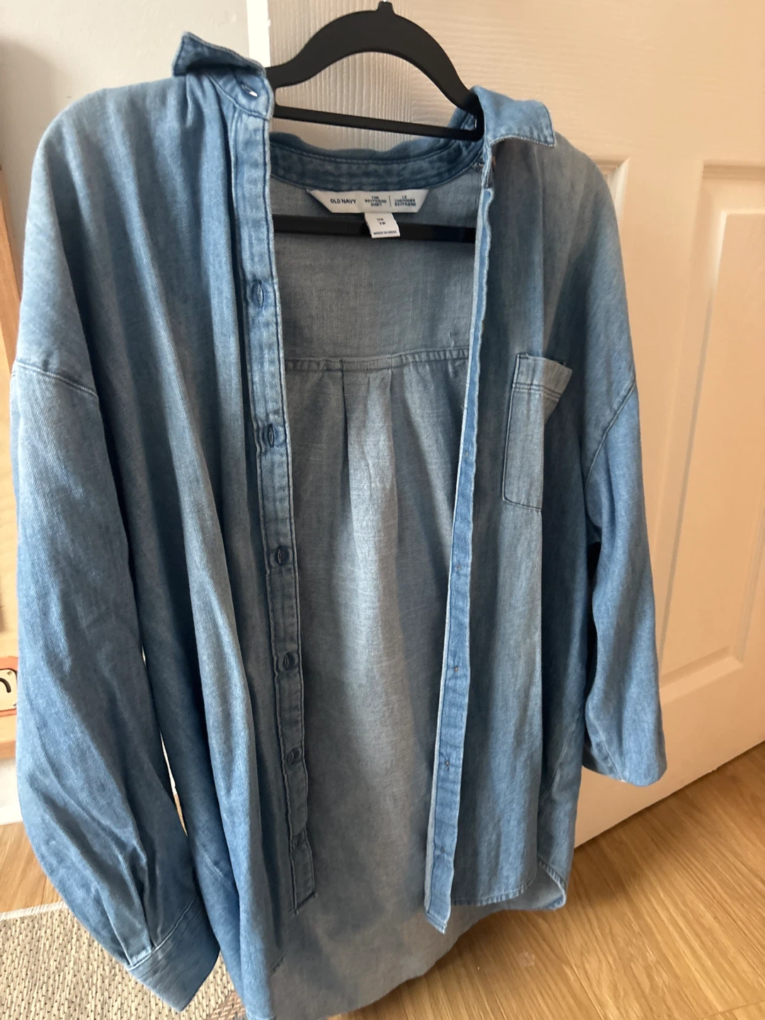 Old Navy Denim Boyfriend Shirt - Women's XS