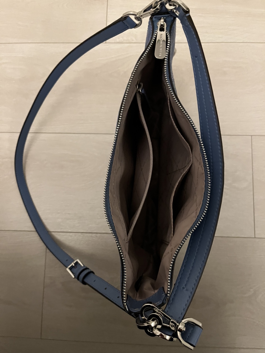 Michael Kors Blue Leather Shoulder Bag - photo 2