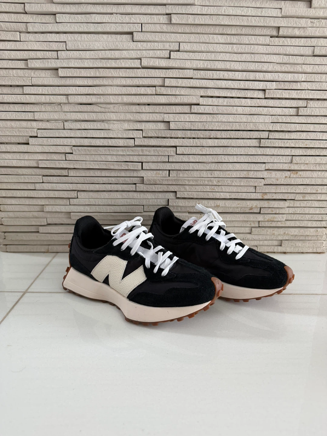 New Never Worn, New Balance 327 Sneakers - Black