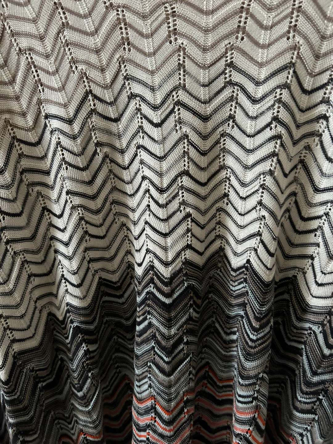 Lightweight Chevron Knit Sweater - photo 2