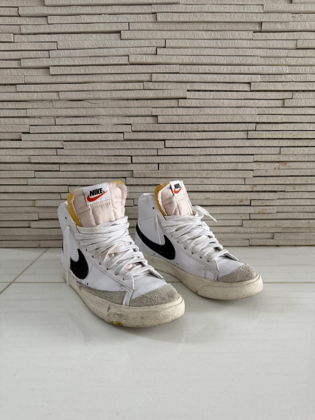 Nike Blazer Mid '77 Vintage High Top Sneakers