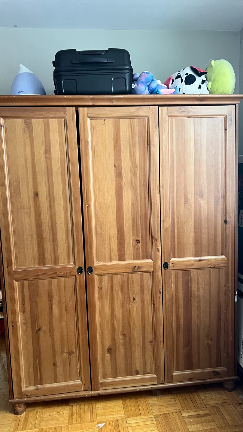 Wooden Wardrobe with 3 Doors - photo 2
