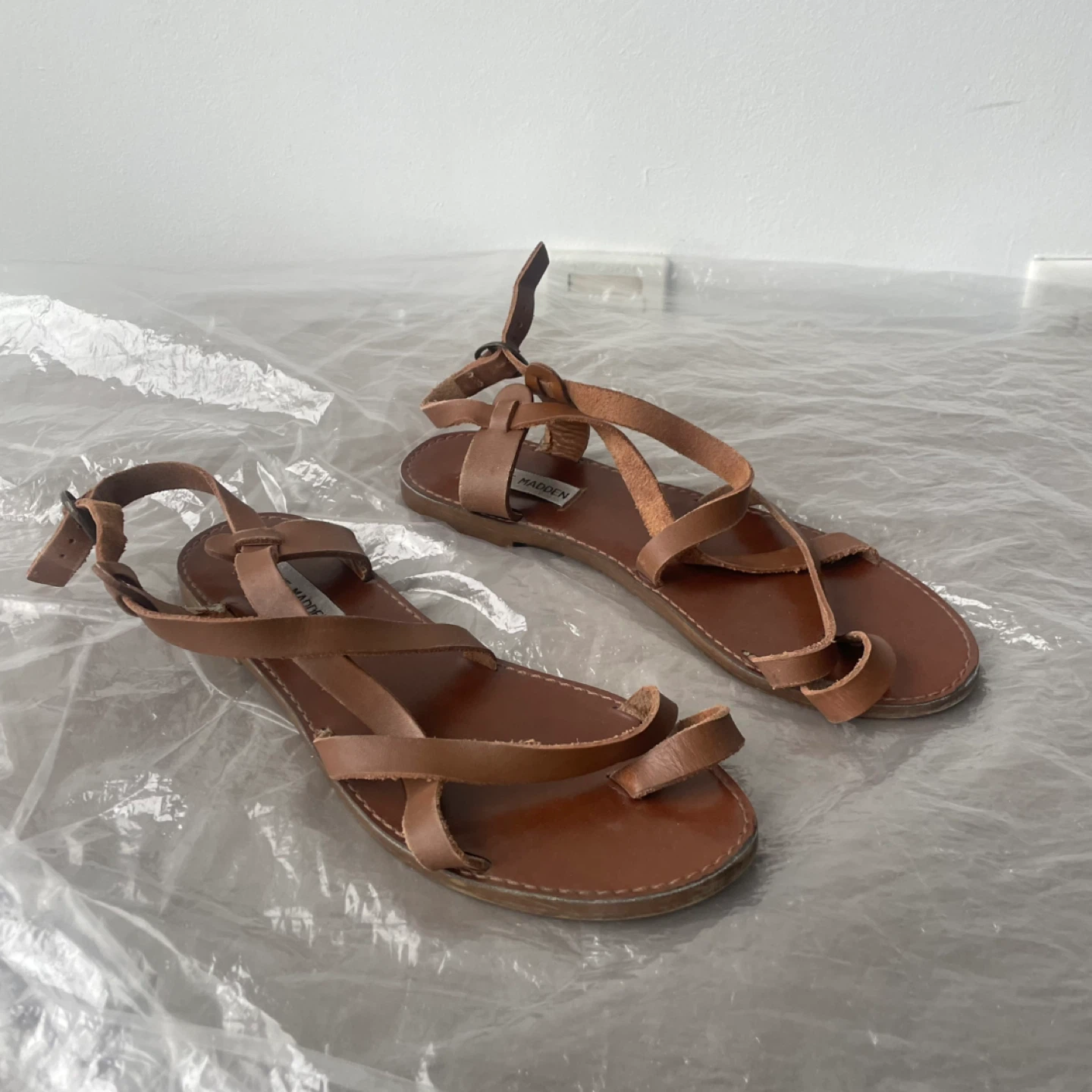 Steve Madden Brown Leather Sandals. Size 7.5, 38.5 - photo 2