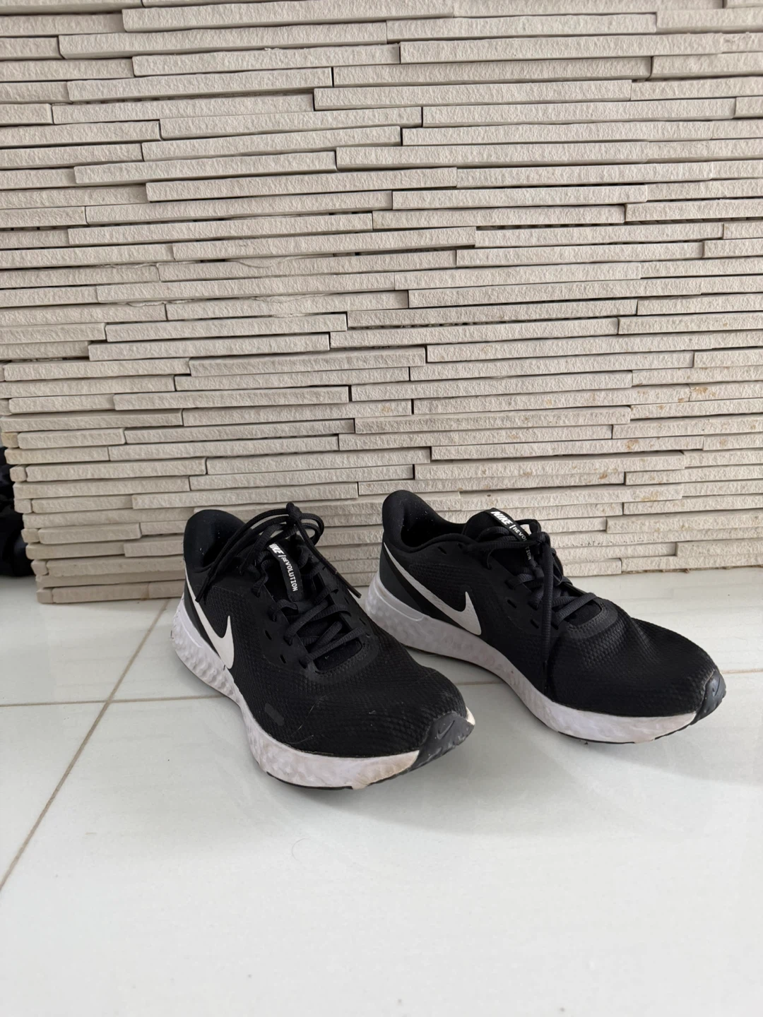 Nike Revolution 5 Black Running Shoes - photo 2