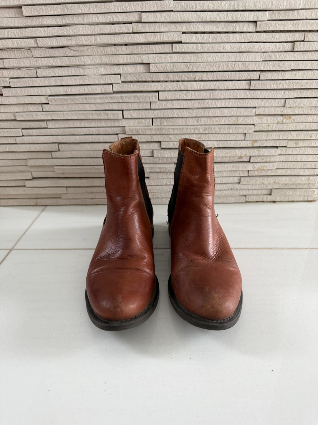 Brown Leather Chelsea Boots Size 40