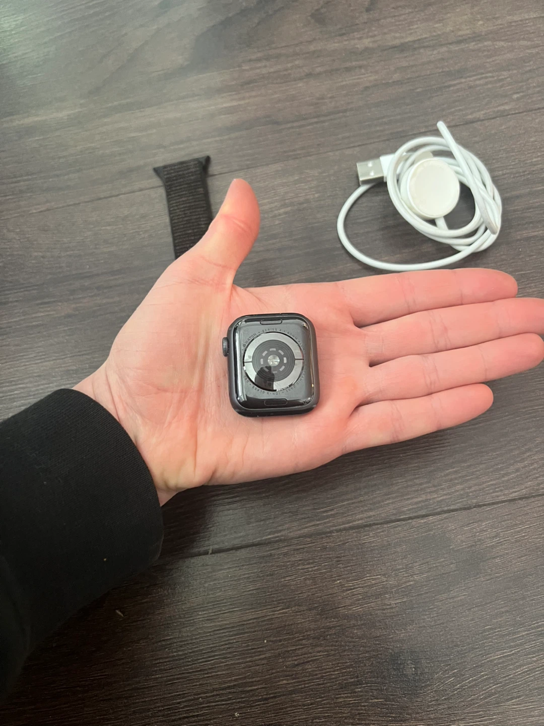 Apple Watch Series 4 40mm - photo 2