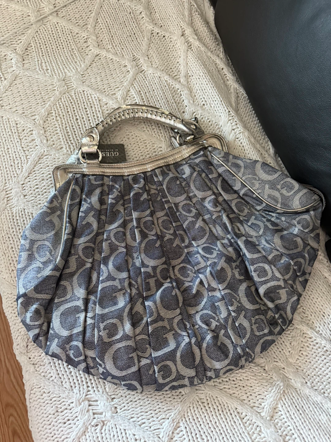 Guess Monogram Hobo Handbag - photo 2