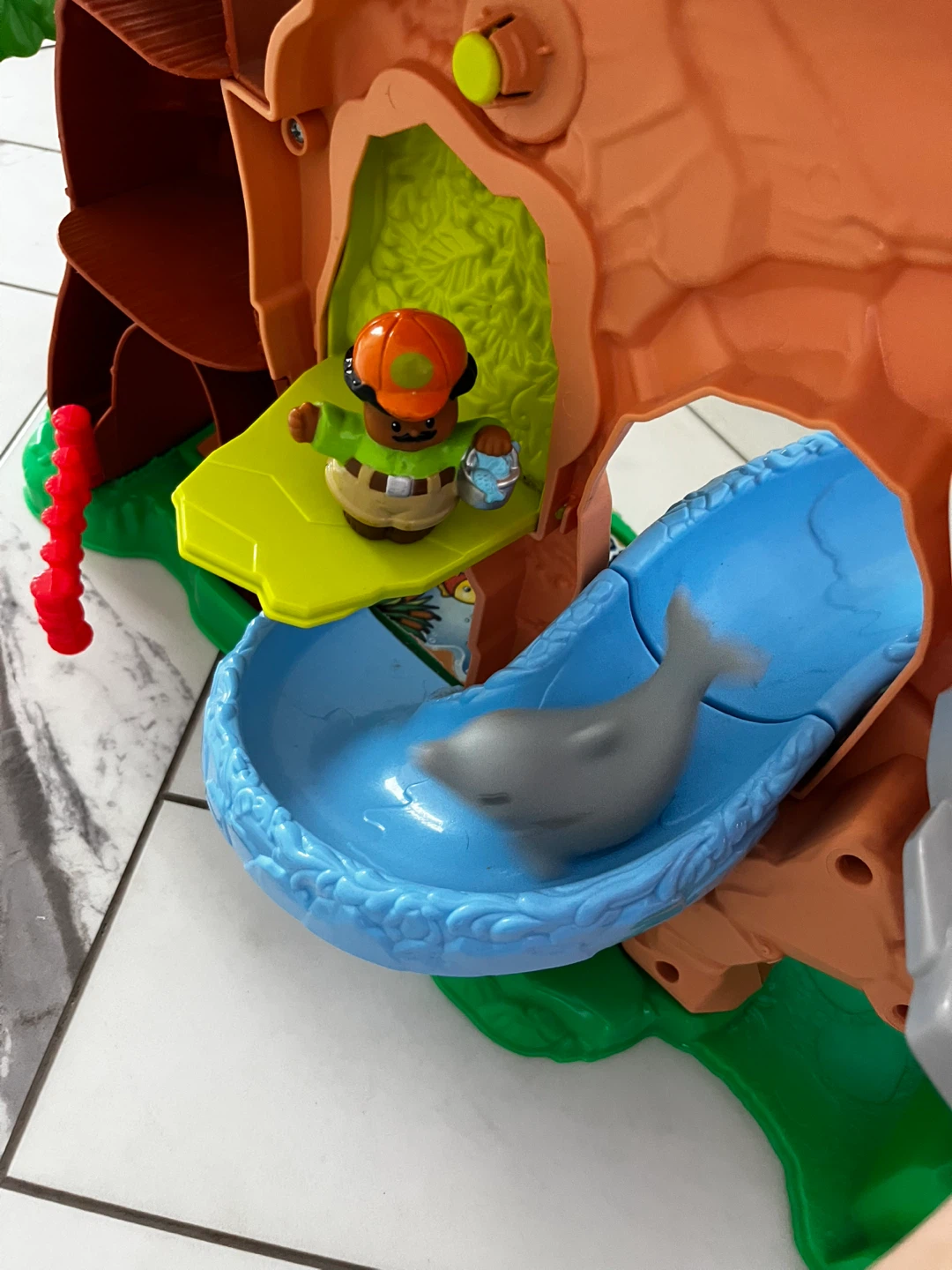 Fisher-Price Little People Animal Park and Truck playset - photo 5