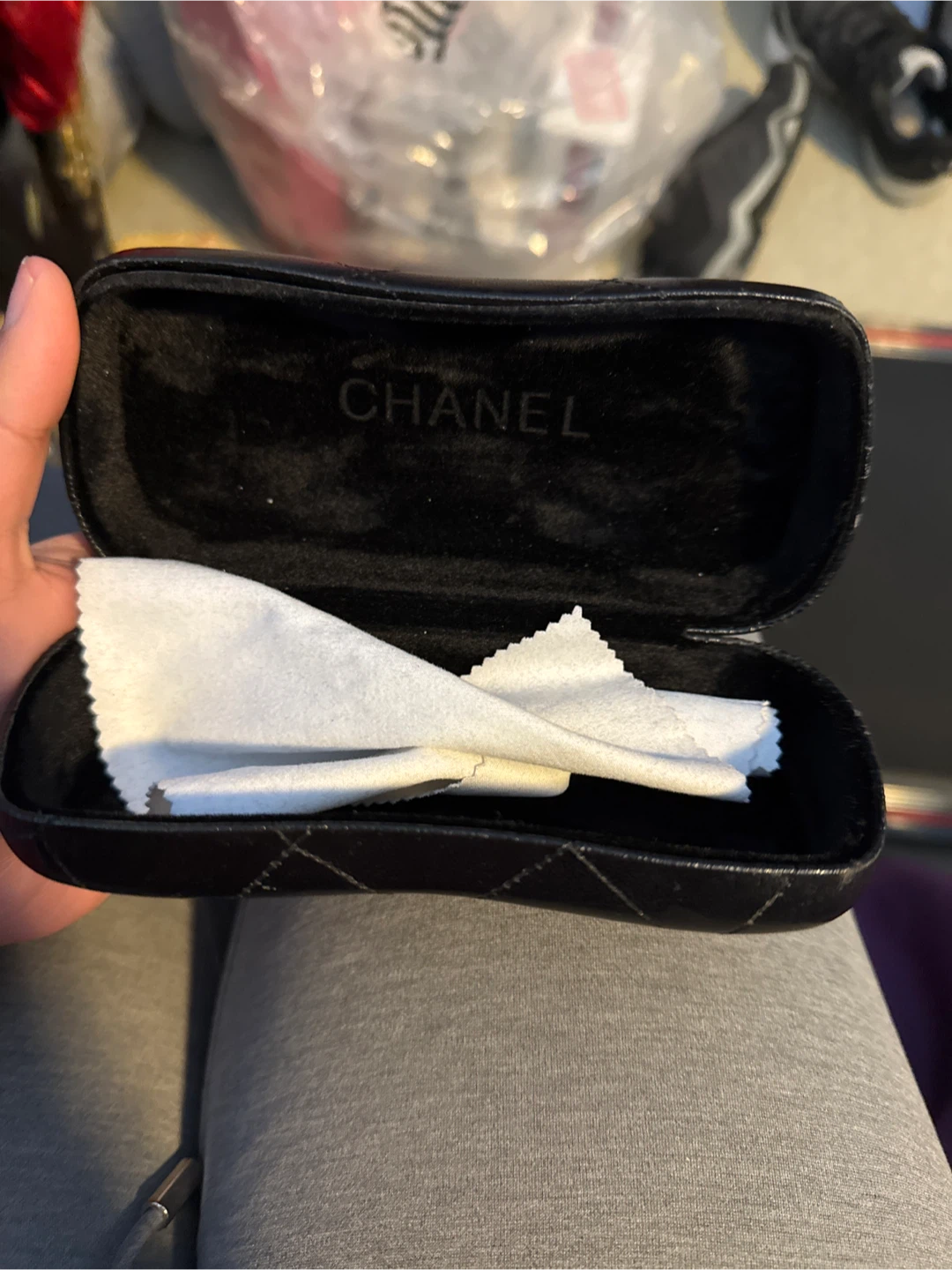 Chanel Quilted Leather Sunglasses Case - photo 2