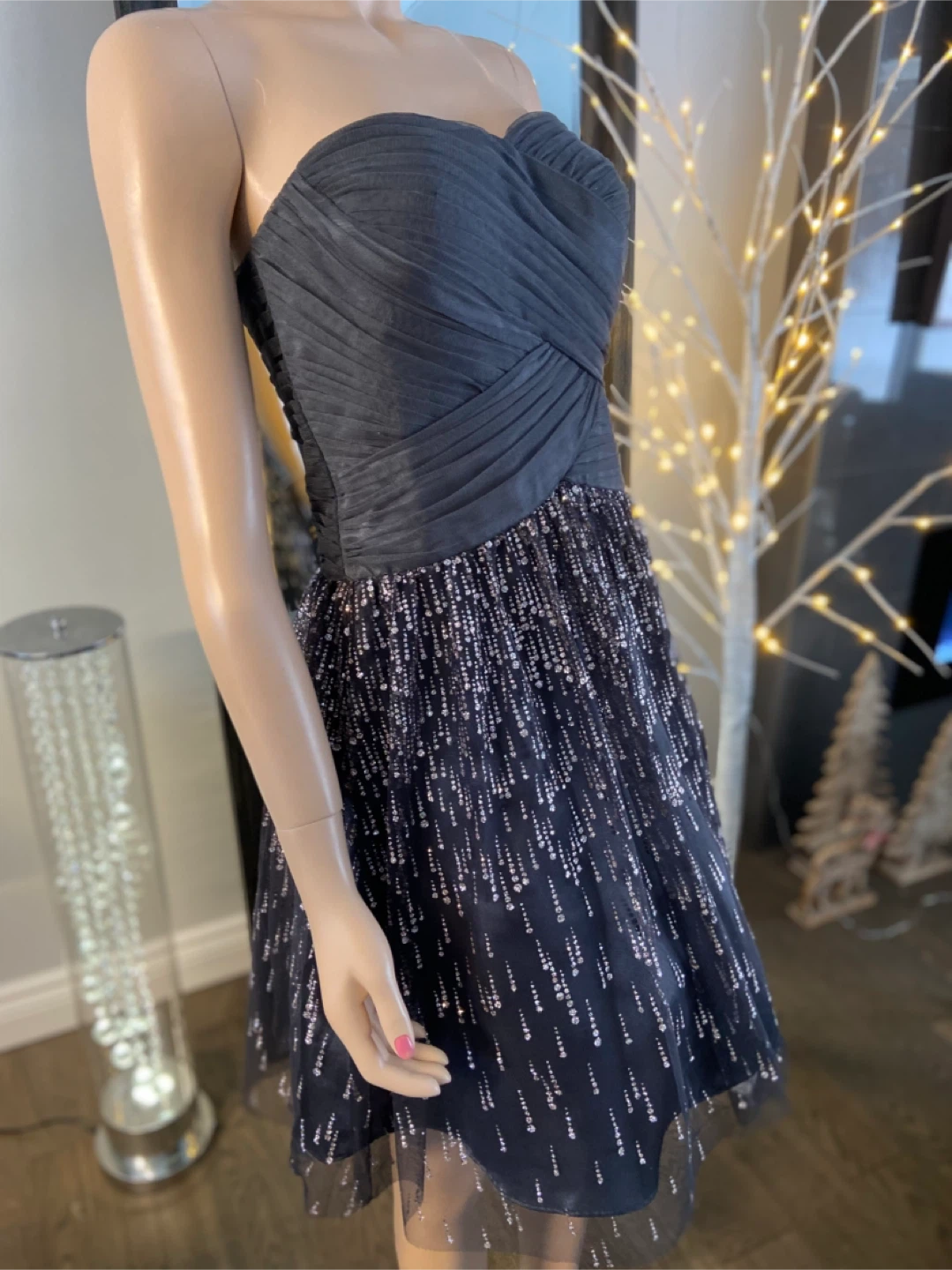 NWT: Strapless Embellished Party Dress Size 2 - photo 4