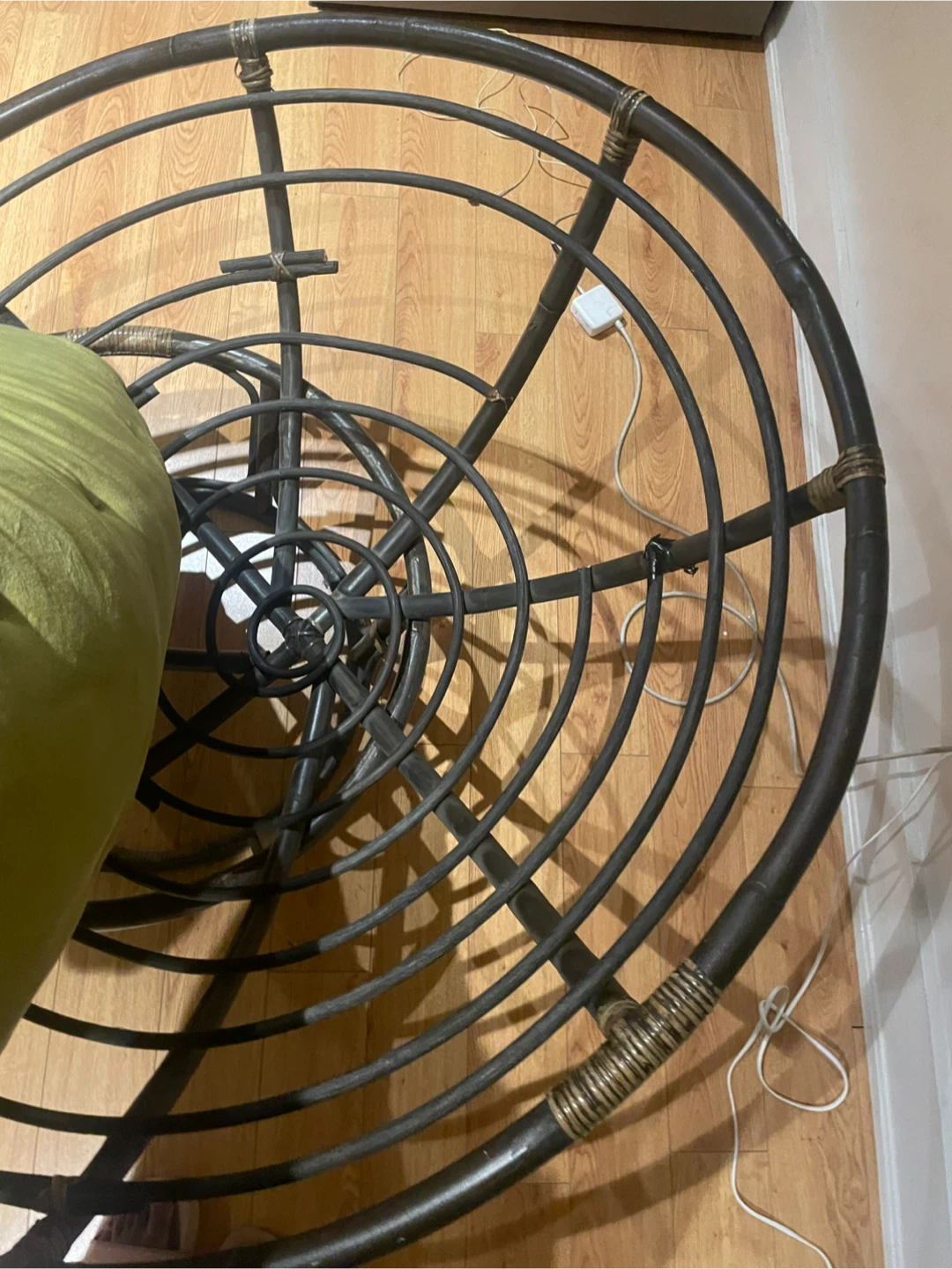 Papasan Chair with Green Cushion - photo 3