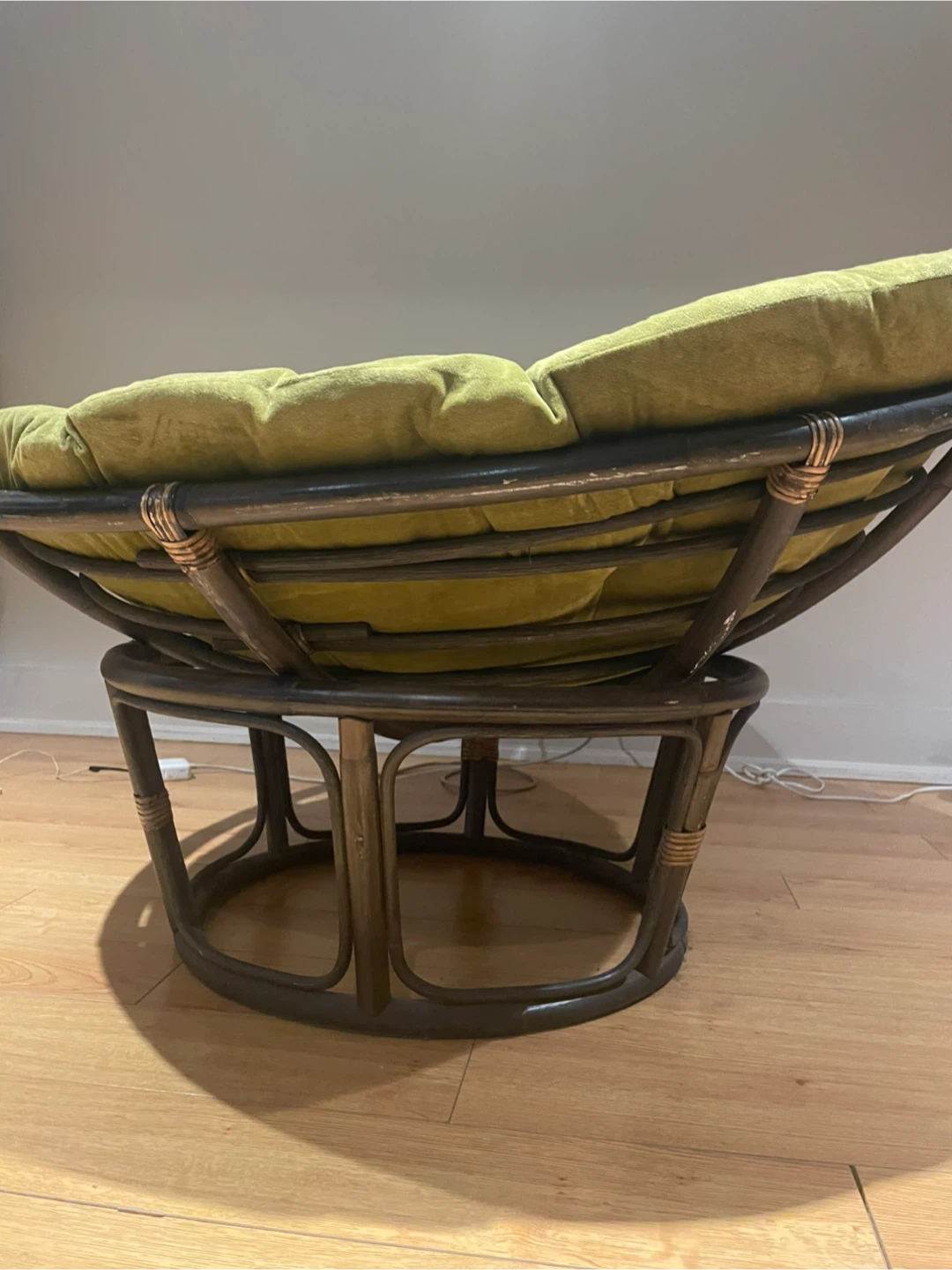 Papasan Chair with Green Cushion - photo 2