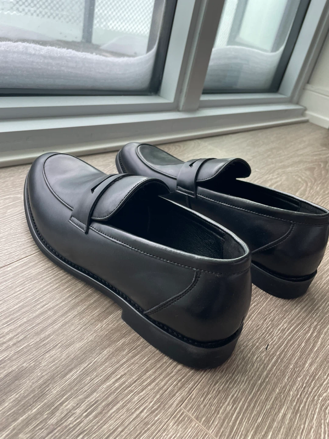 Classic Black Business / Casual Men’s Penny Loafers