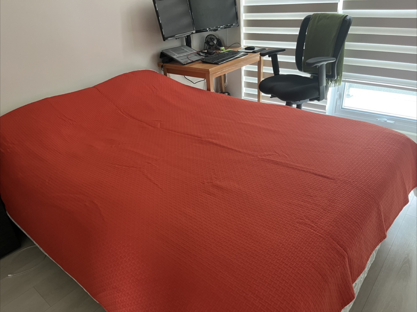 Bed Cover - Light Blanket - photo 2