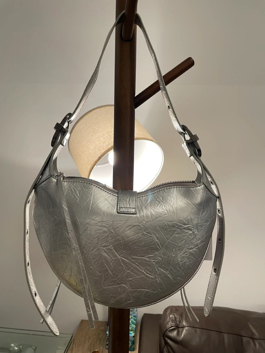 BRAND NEW WITH TAG AND ORIGINAL BOX JW Pei Tessa Silver Handbag - photo 5