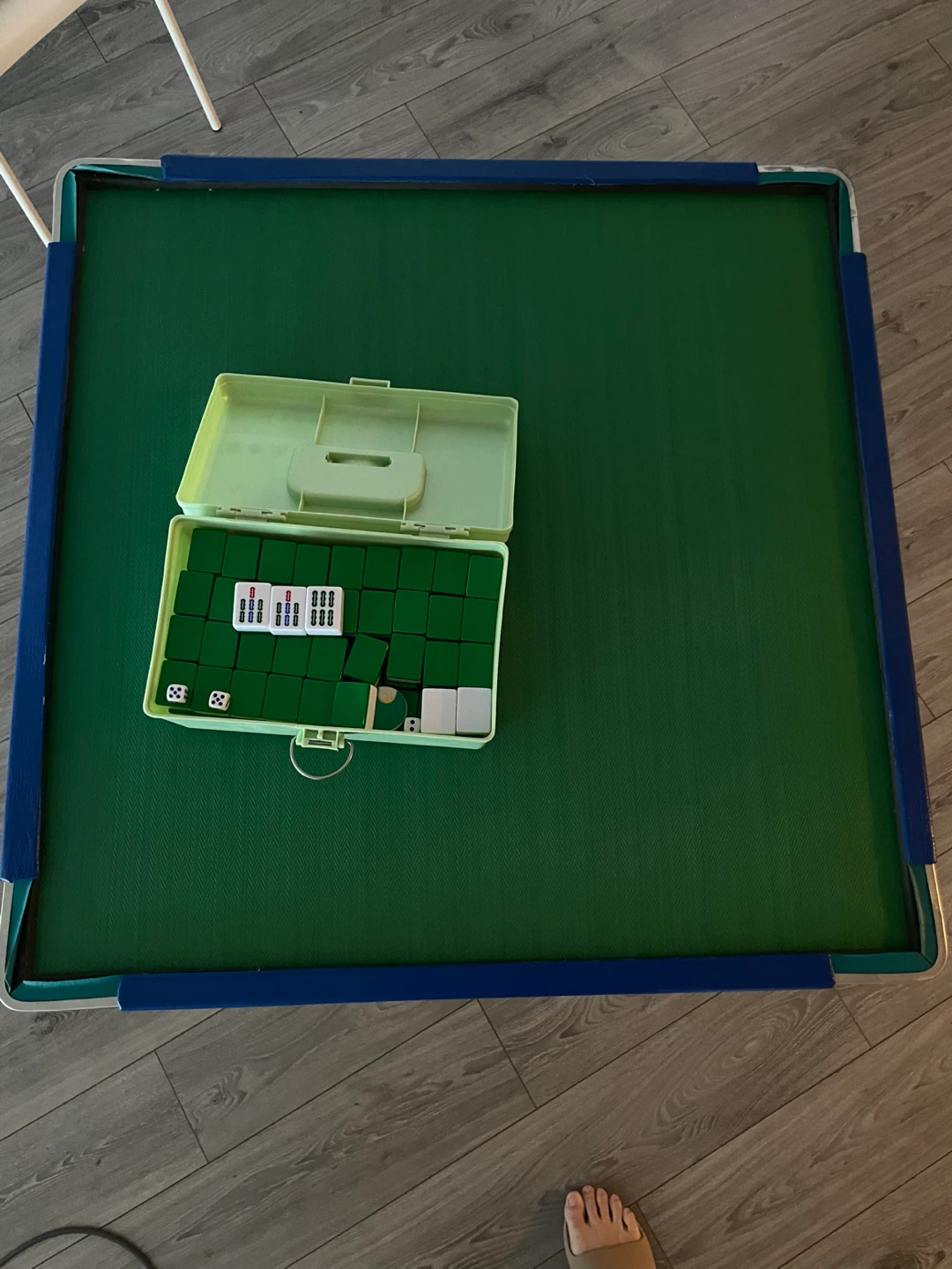 Mahjong Set with Folding Table(less play) - photo 2