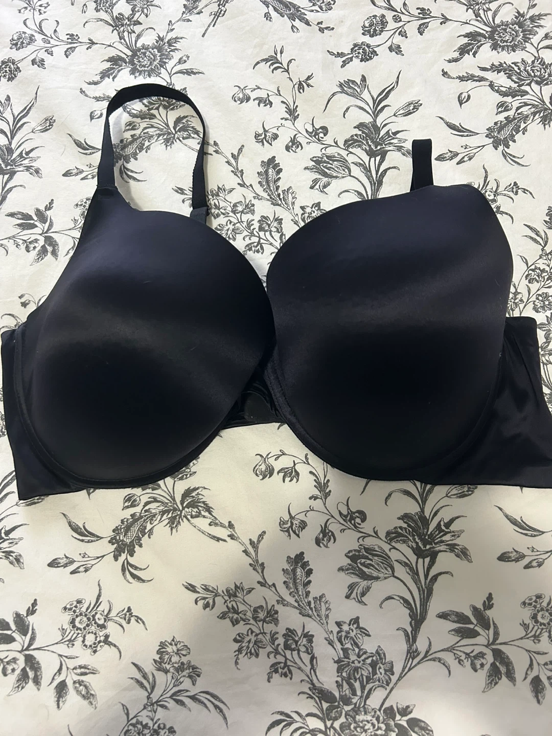 La Senza Black Bra - Size 38DD