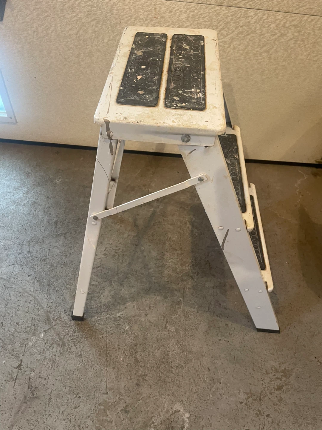 White 3-Step Folding Step Stool - photo 2