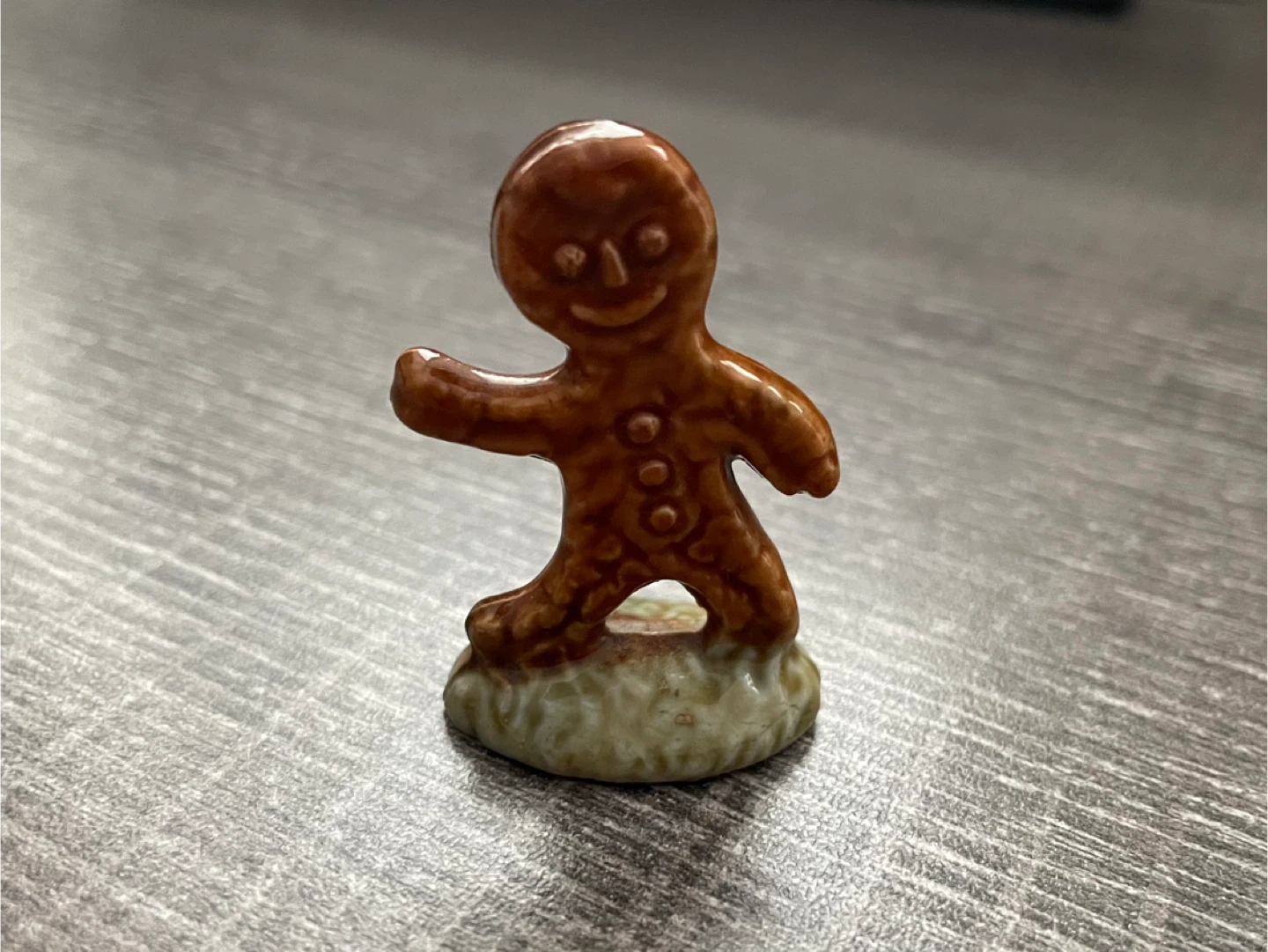 Wade Whimsies Collectable Gingerbread Man Figurine from Red Rose - photo 2