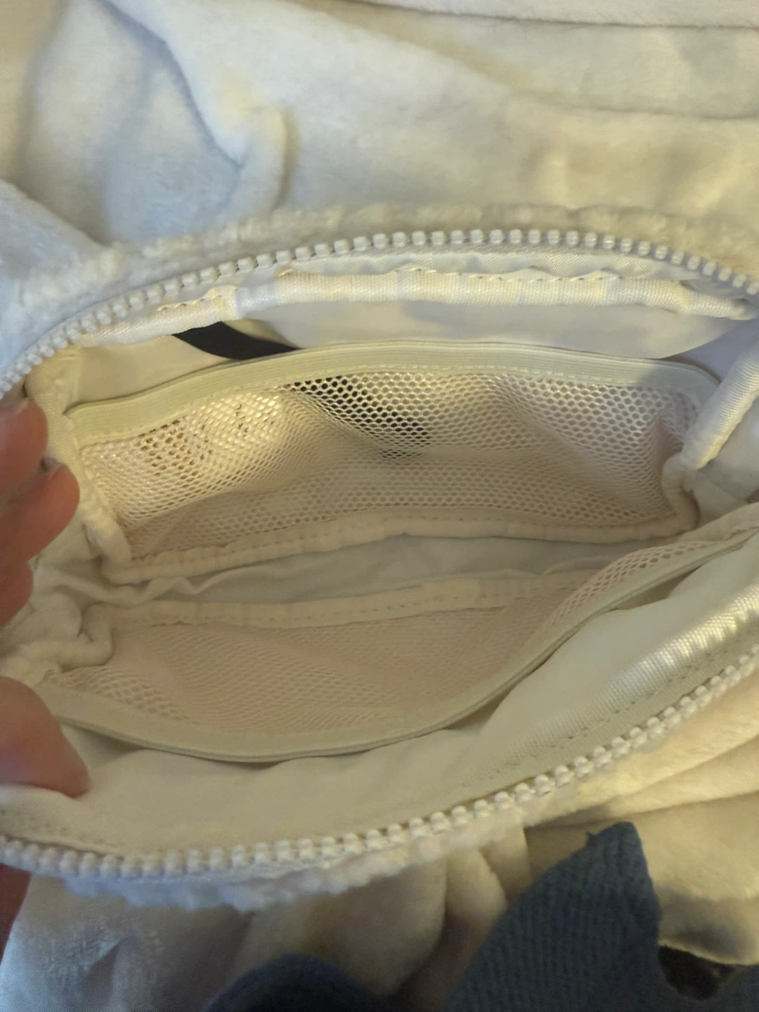 Lole Cream Teddy Fleece Fanny Pack - photo 2