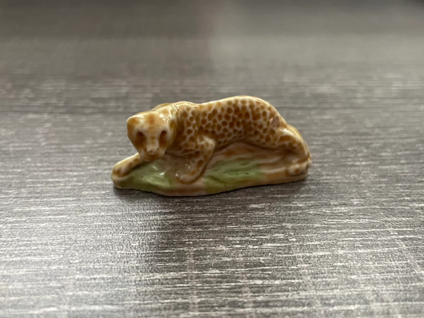 Wade Whimsies Collectable Leopard Figurine from Red Rose - photo 3