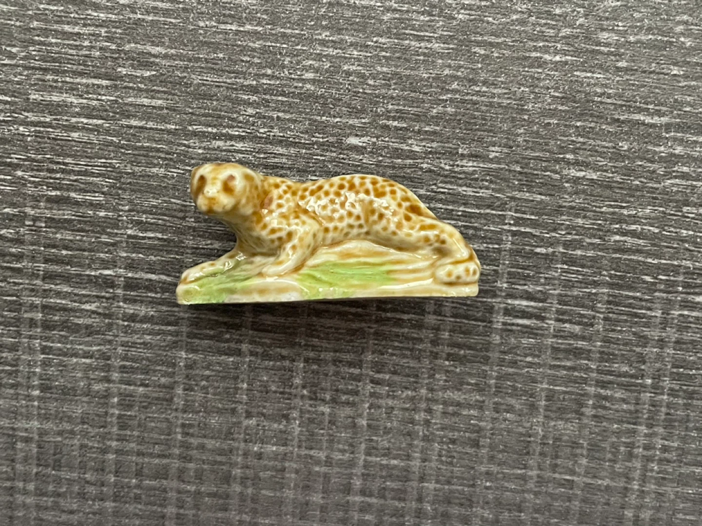 Wade Whimsies Collectable Leopard Figurine from Red Rose