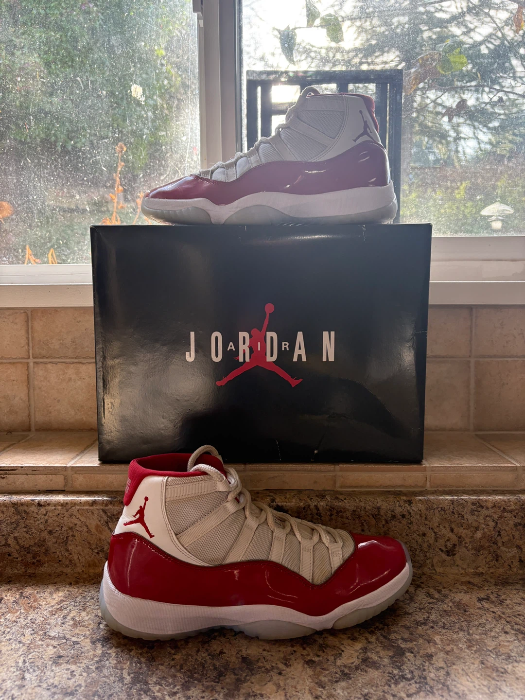 Jordan 11 Cherry