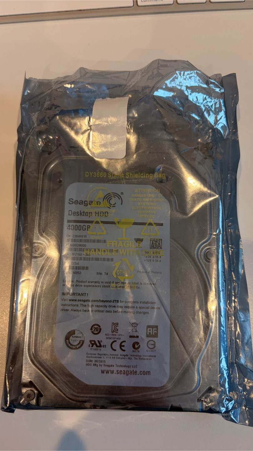 Seagate 4TB Desktop HDD Internal Hard Drive ST4000DM000 - photo 4