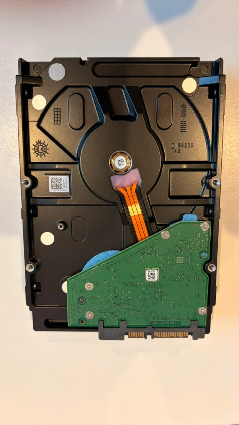 Seagate 4TB Desktop HDD Internal Hard Drive ST4000DM000 - photo 3