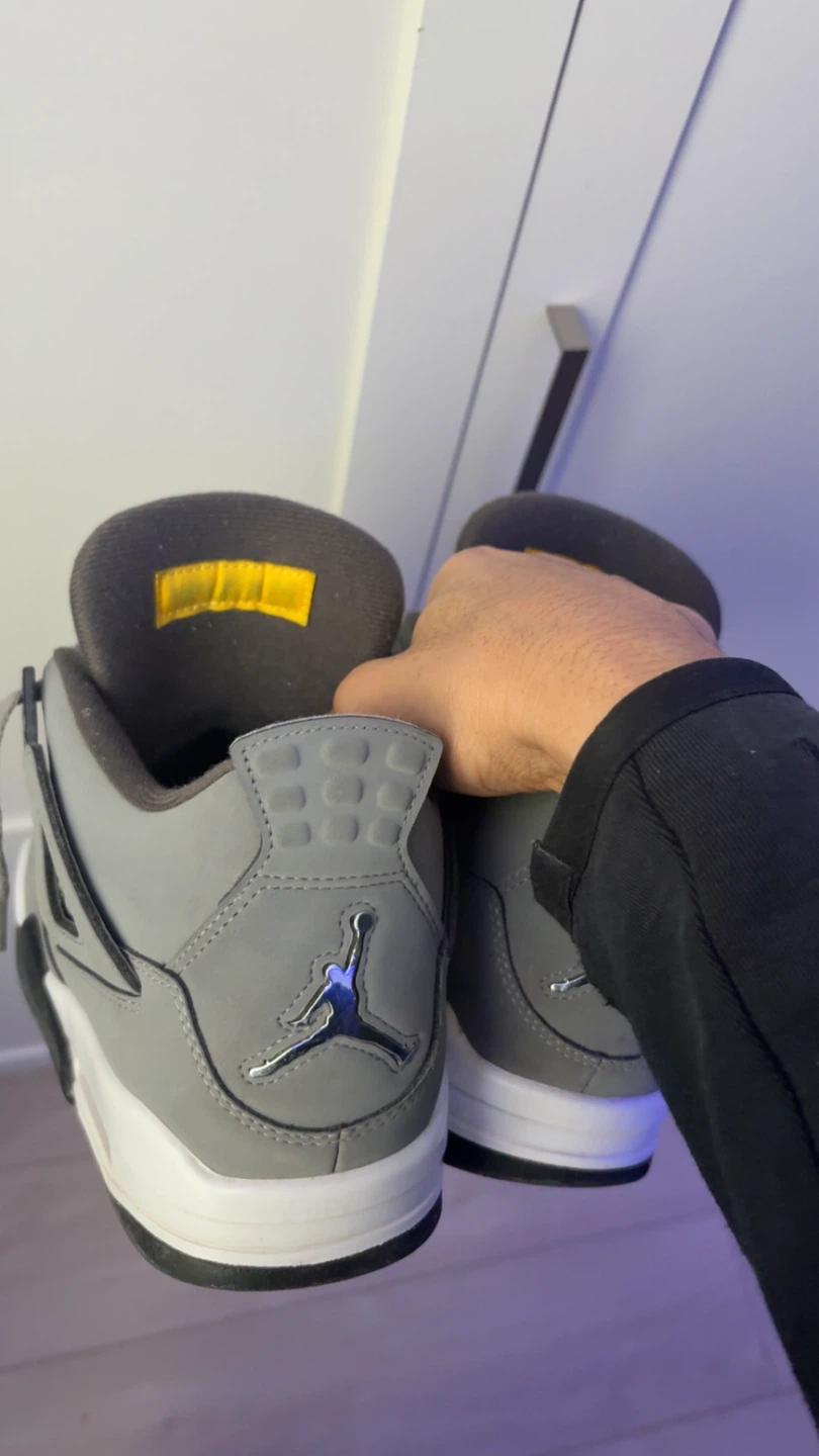 Air Jordan 4 Retro 2019 cool Grey - photo 2