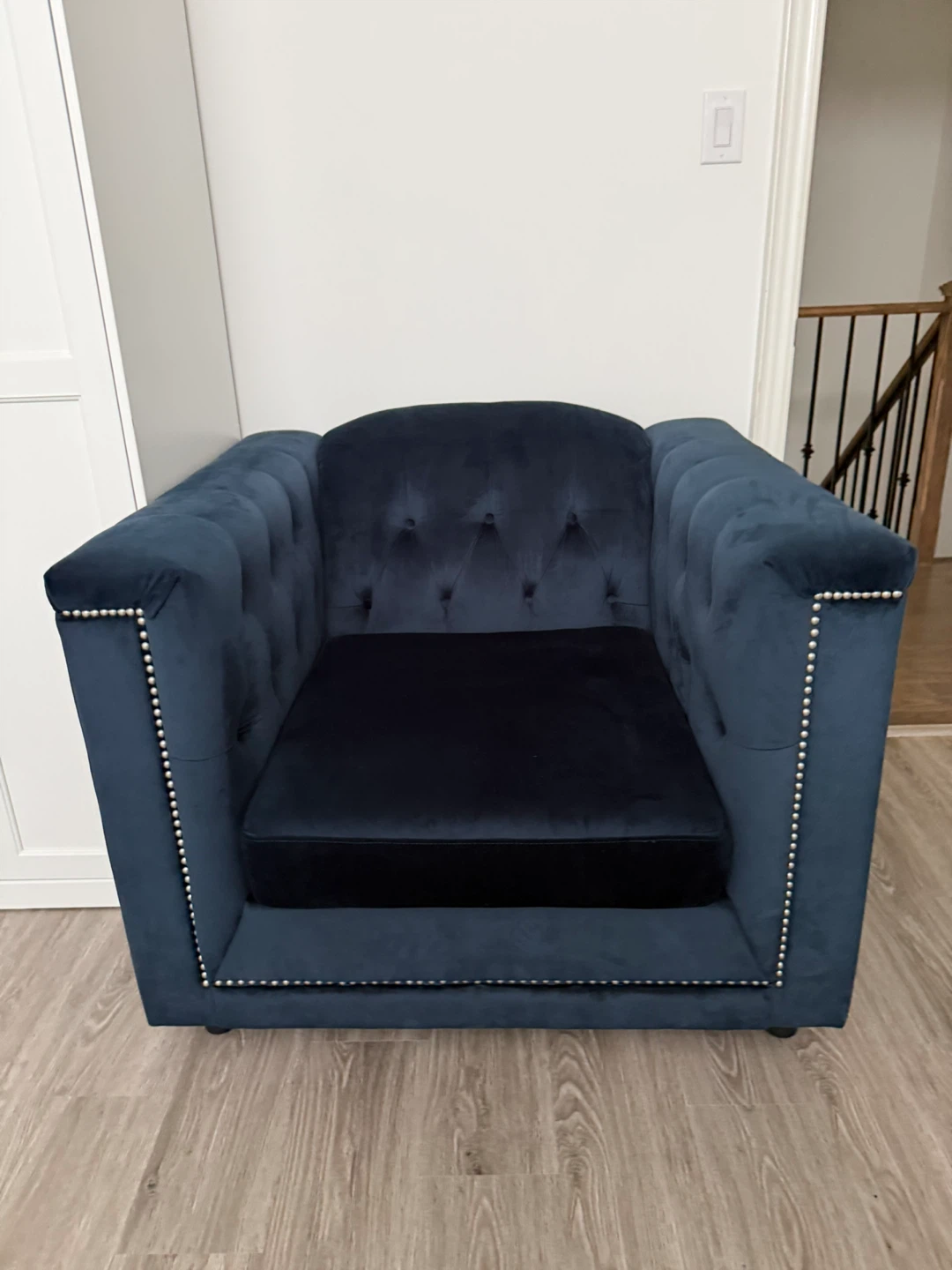 Selling Brand New Chair