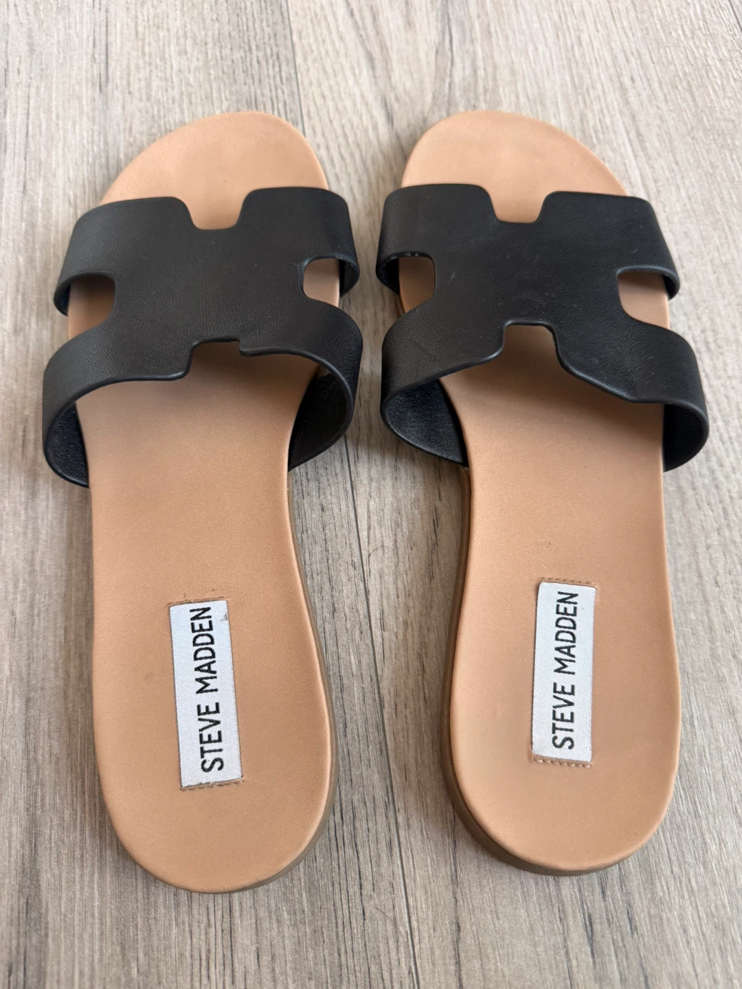 Steve Madden Black leather Slide Sandals