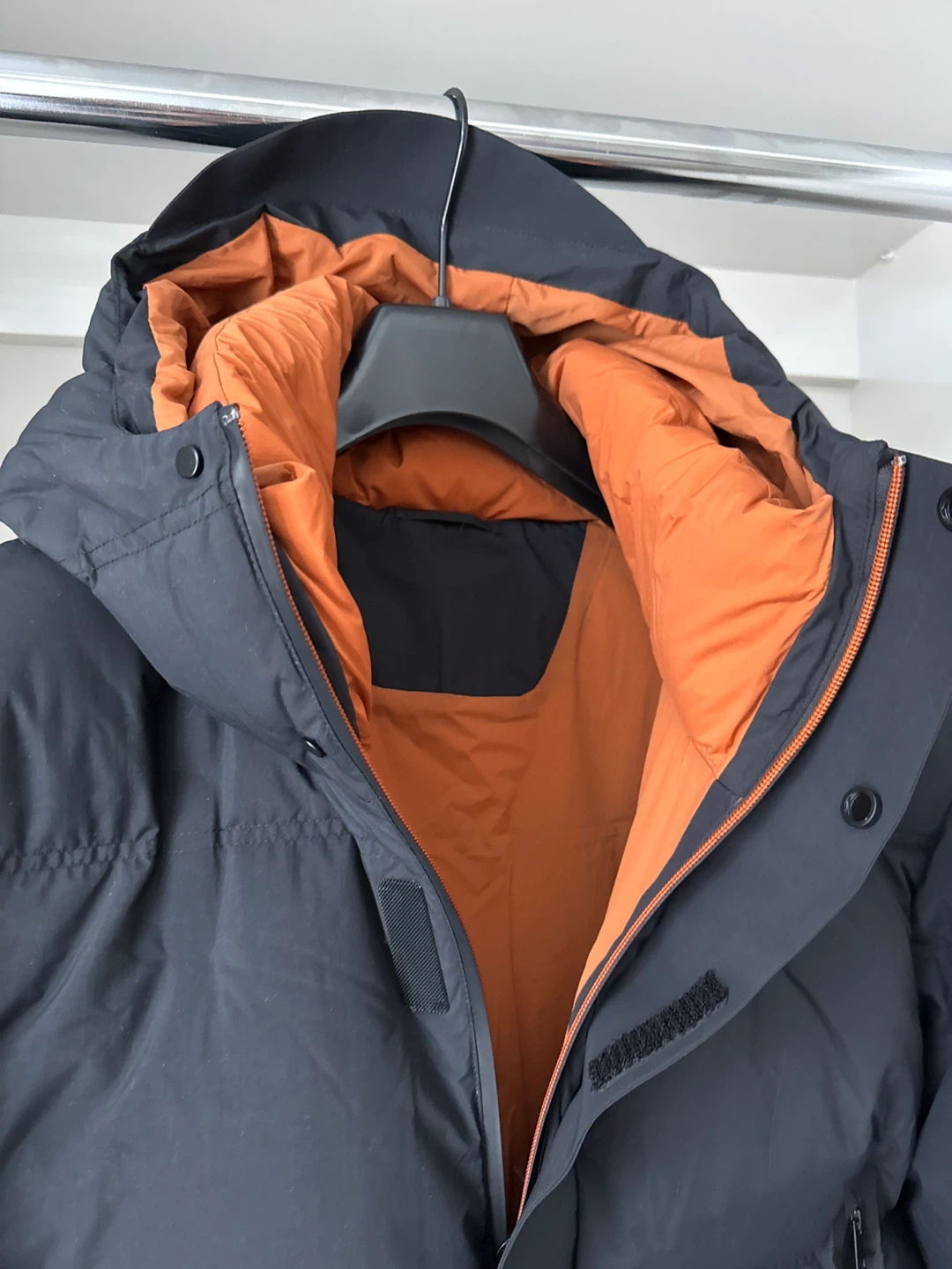 Black Puffer Jacket with Orange Lining - photo 4
