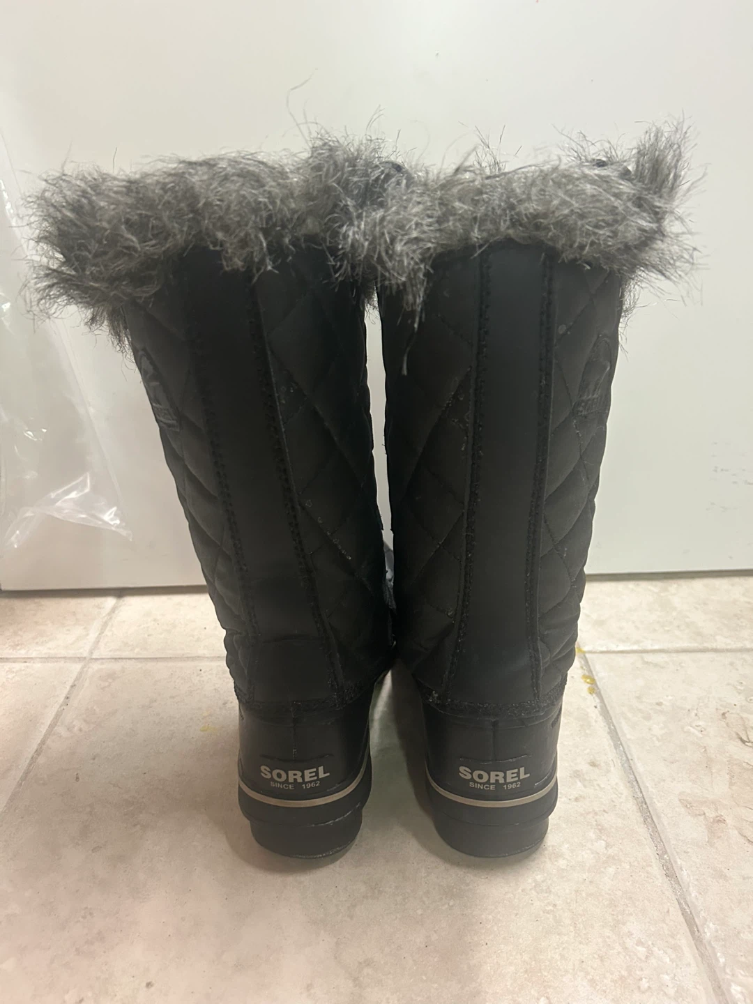 Sorel Black Winter Boots with Faux Fur - photo 2