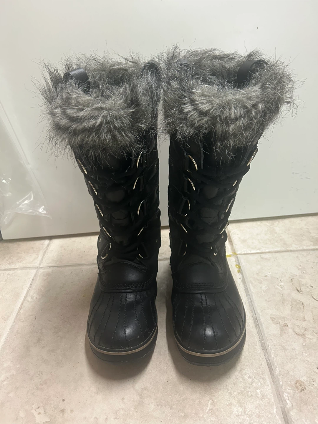Sorel Black Winter Boots with Faux Fur