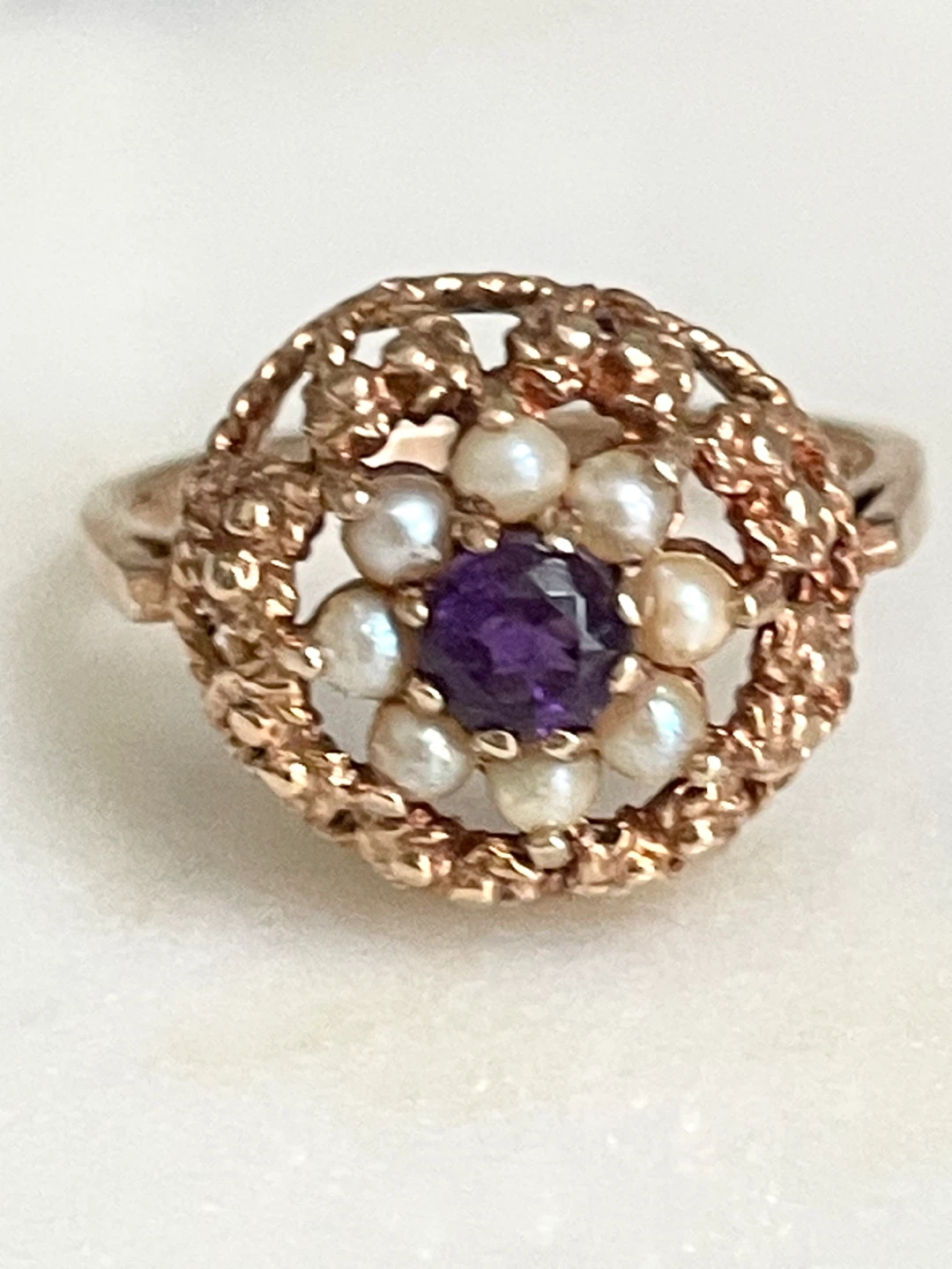 Beautiful Victorian 9K Gold Ring - Amethyst & Seed Pearls